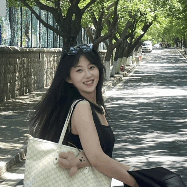 刘芮碹 (Liu, Ruixuan)